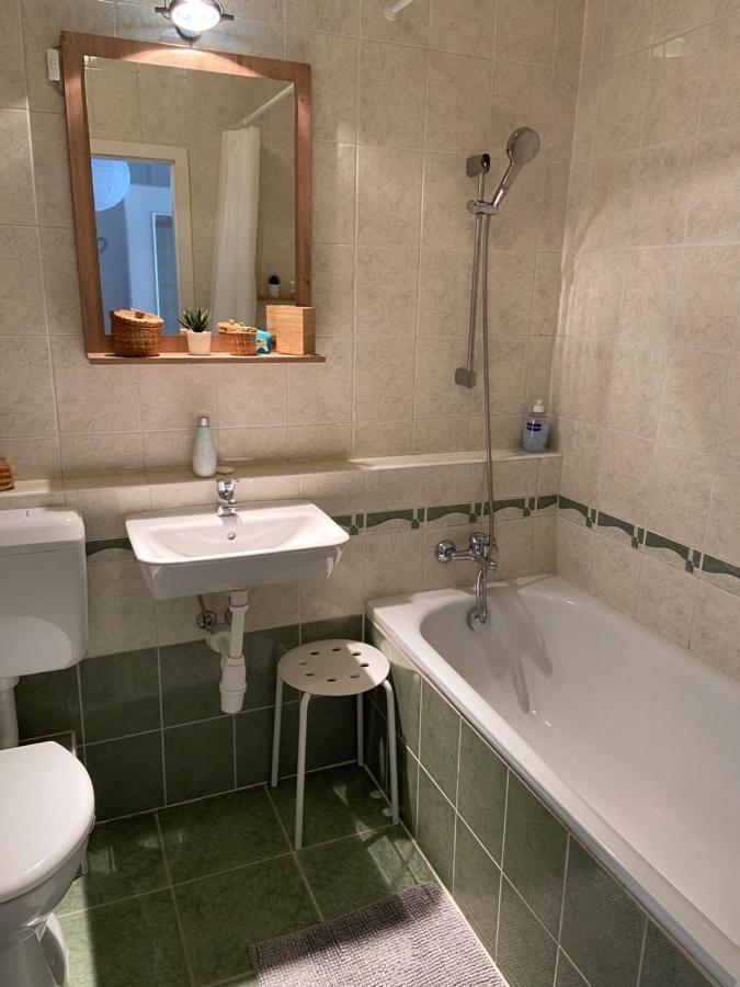 Gyoengy Apartman Шопрон Экстерьер фото